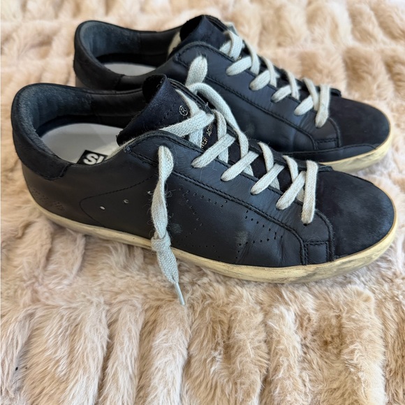 Golden Goose Super-Star Size 35 US 5 - Picture 1 of 12